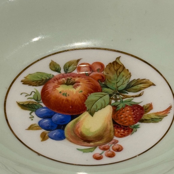Clarence Fine Bone China- Apples 🍎 & Pears 🍐- Light Green - Picture 4 of 9
